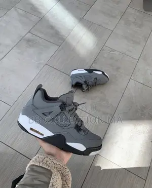 Air Jordan 4 Retro