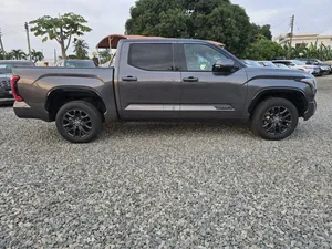 Toyota Tundra 2023 Gray