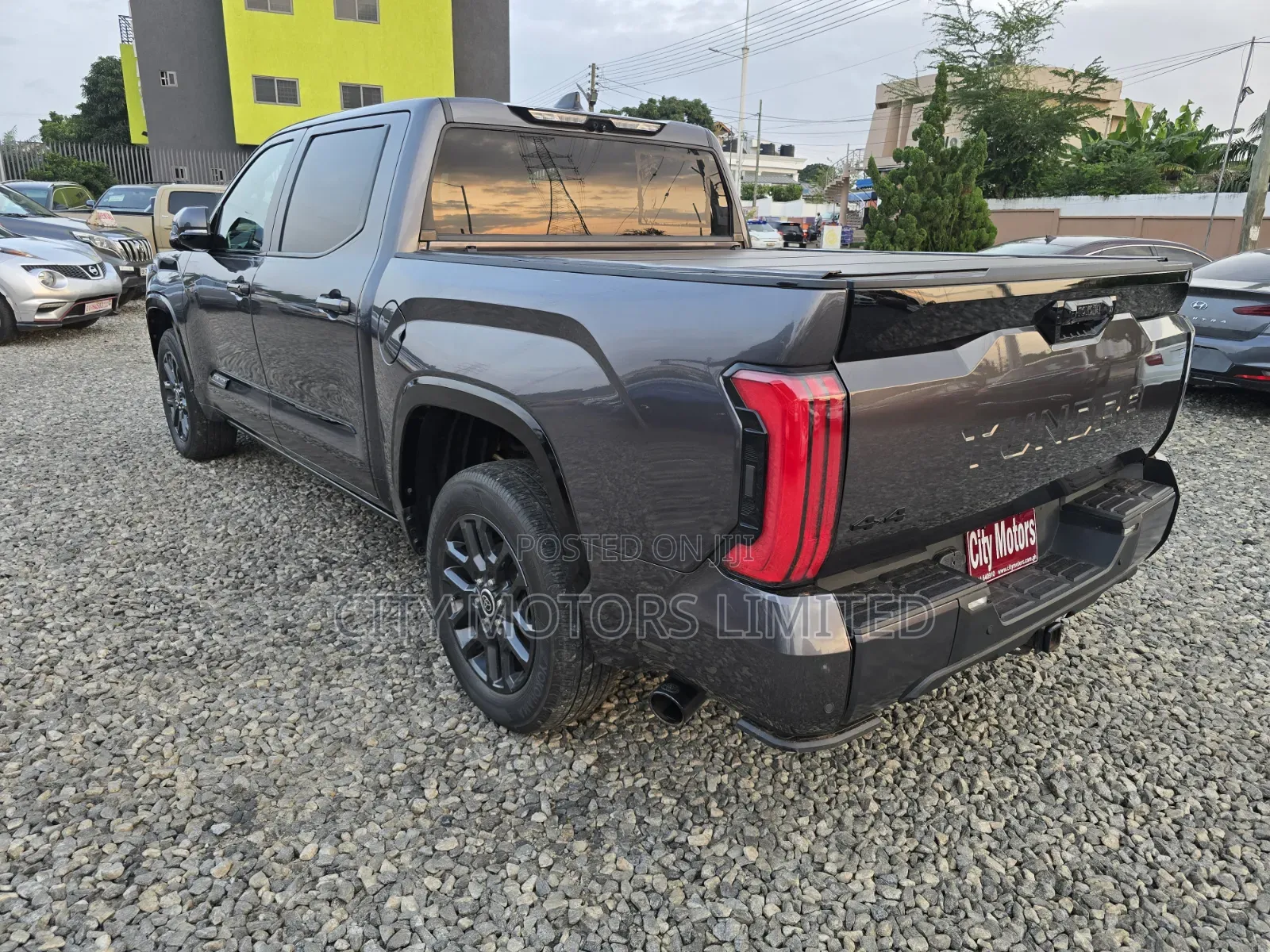 Toyota Tundra 2023 Gray