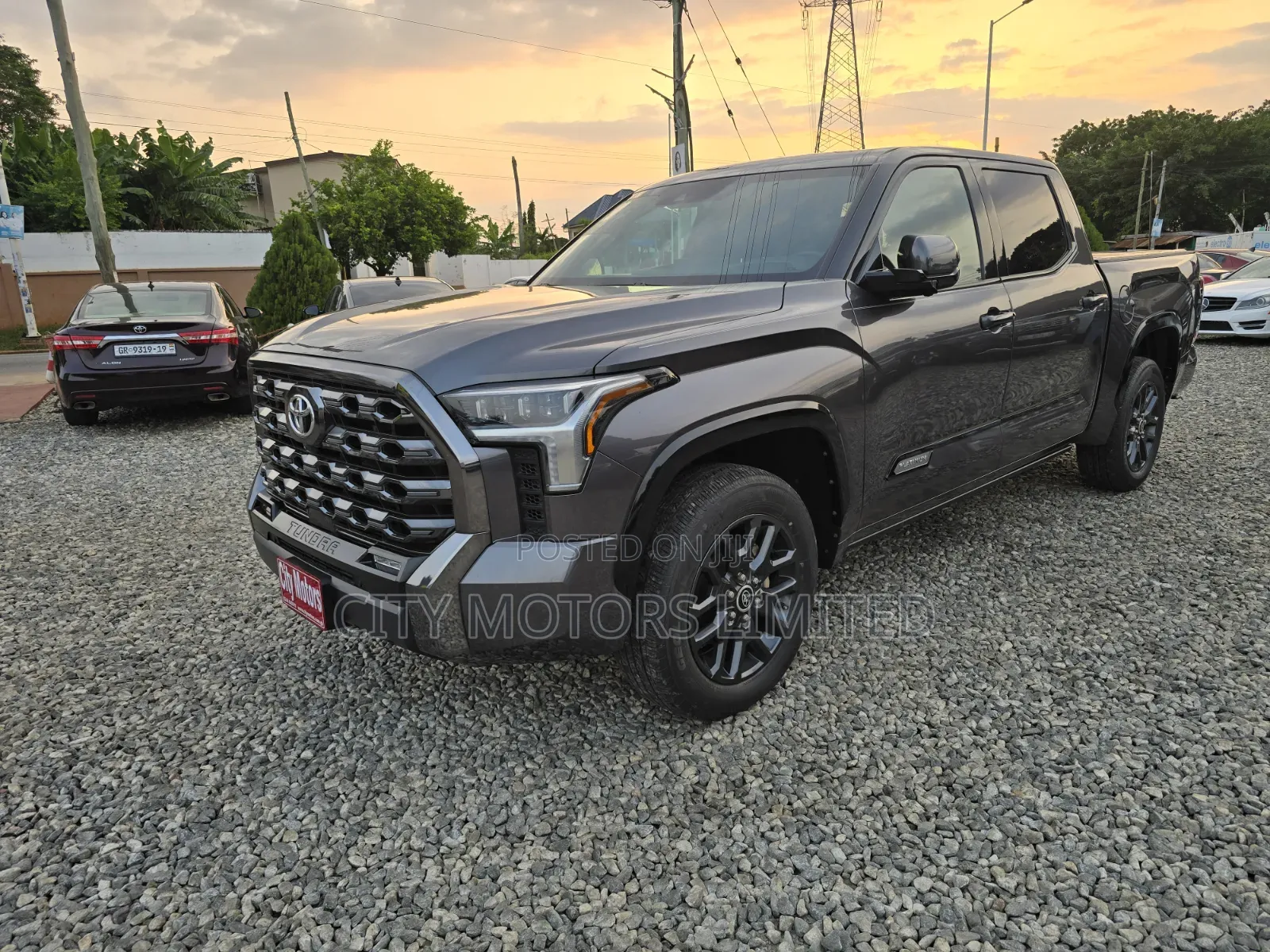 Toyota Tundra 2023 Gray
