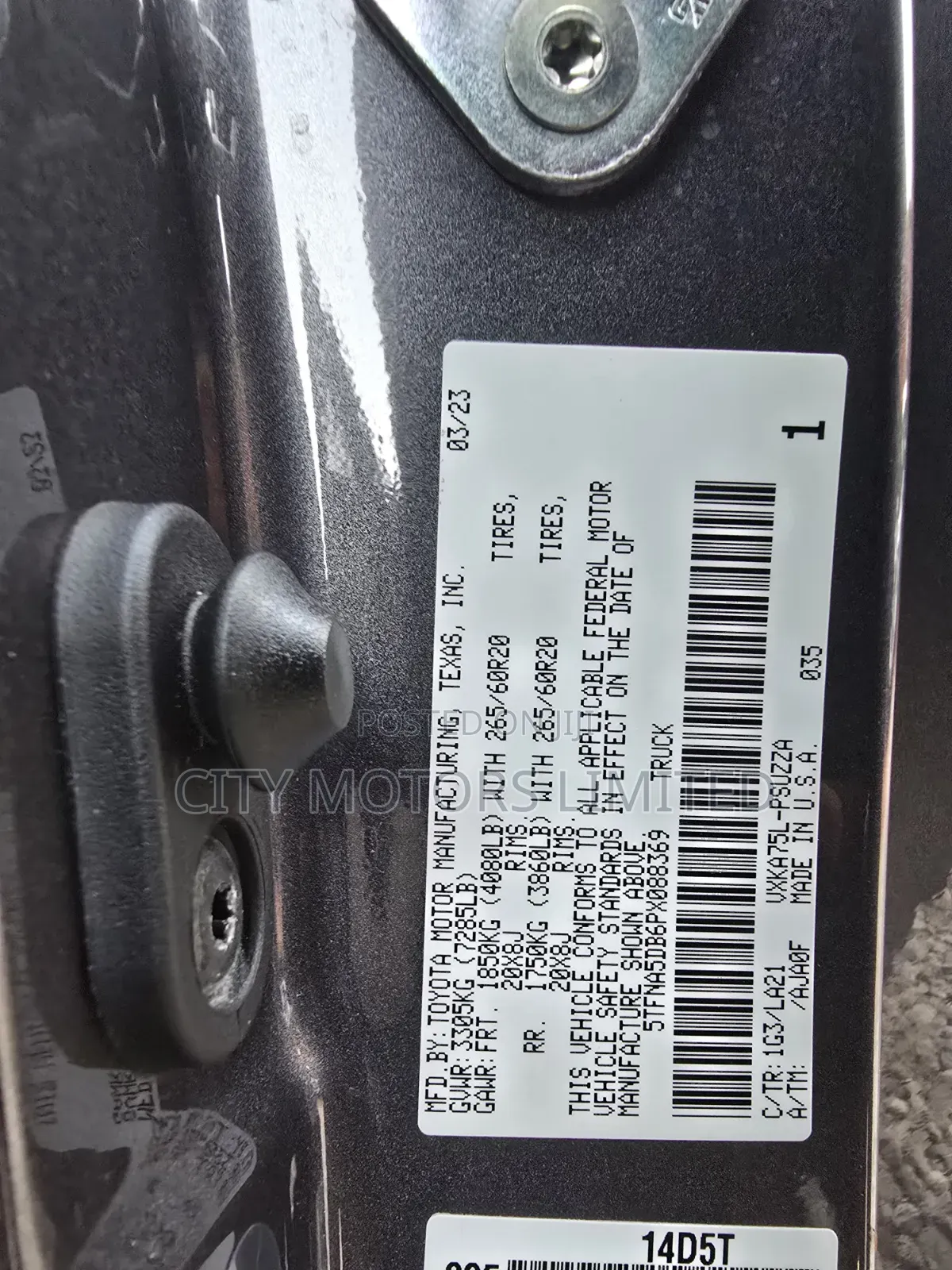 Toyota Tundra 2023 Gray