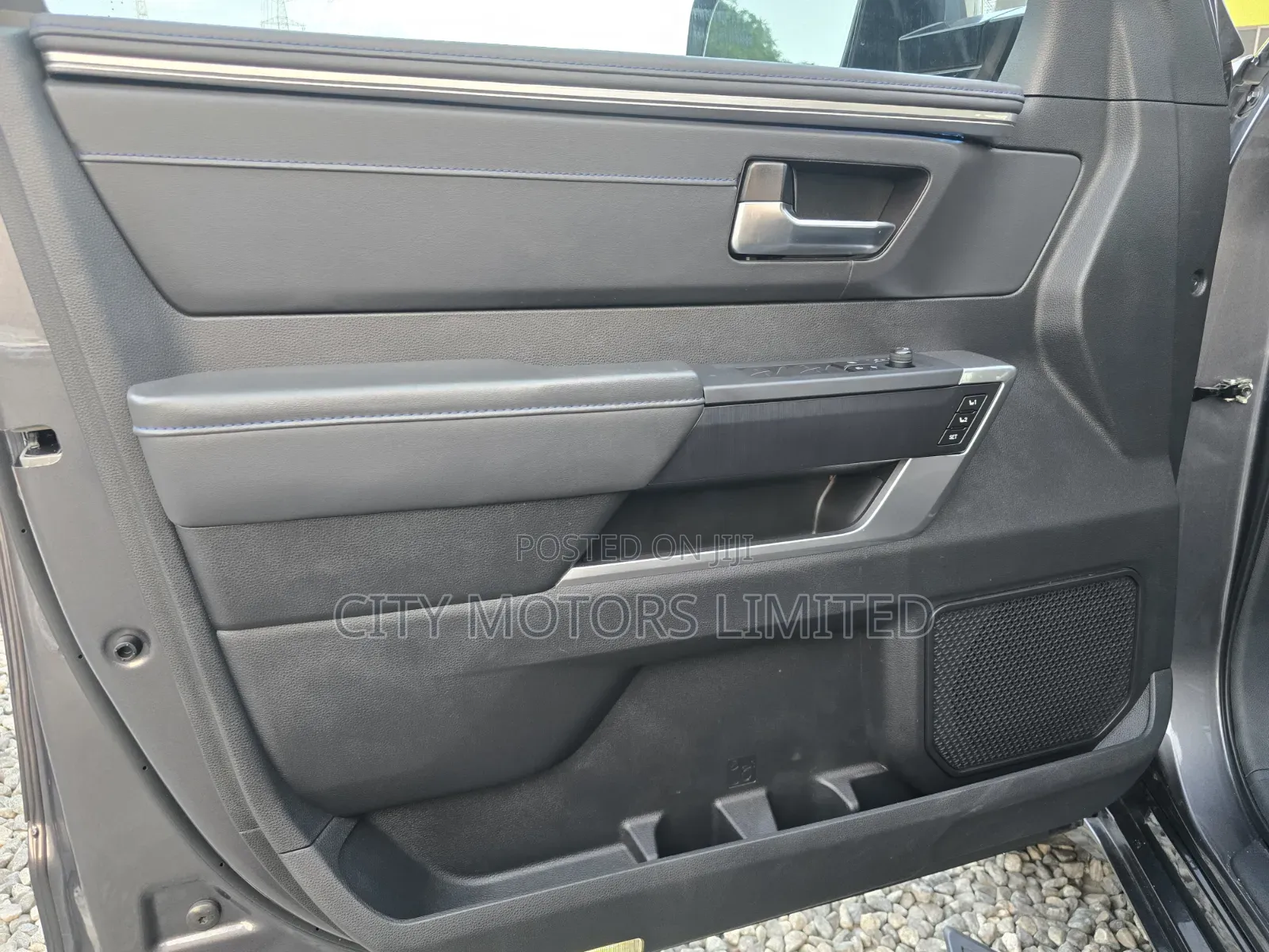 Toyota Tundra 2023 Gray