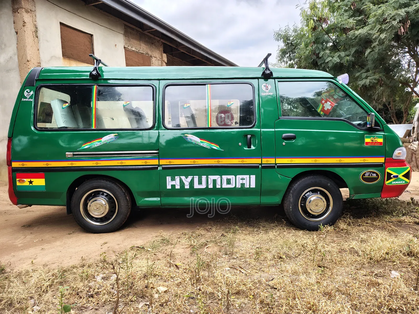 Hyundai H-100 2002 Green