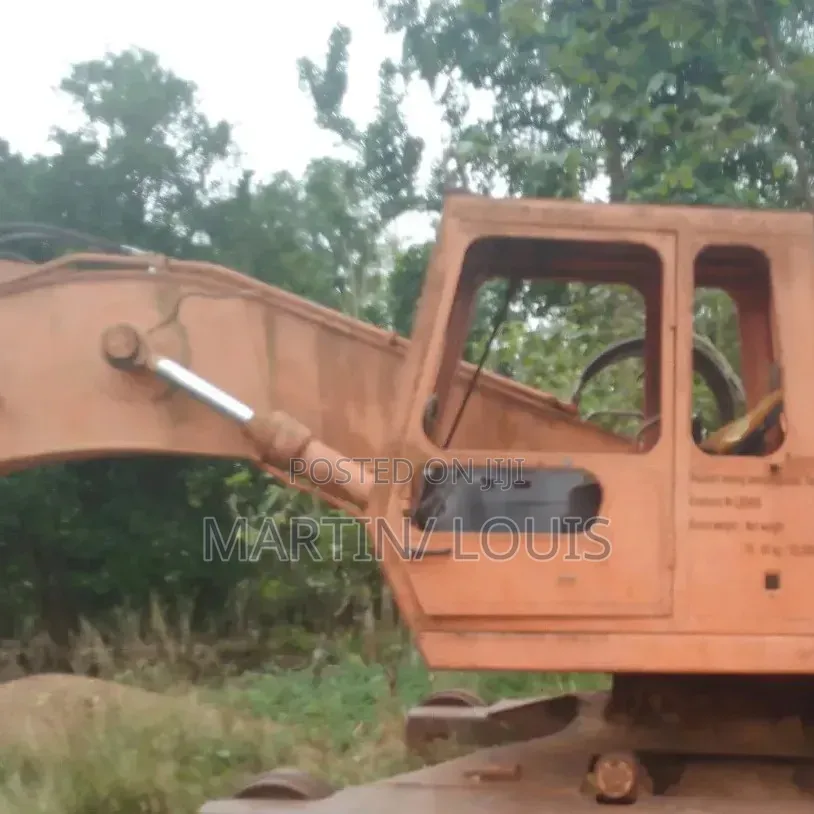 Kraneks Escavator EK 270 LC