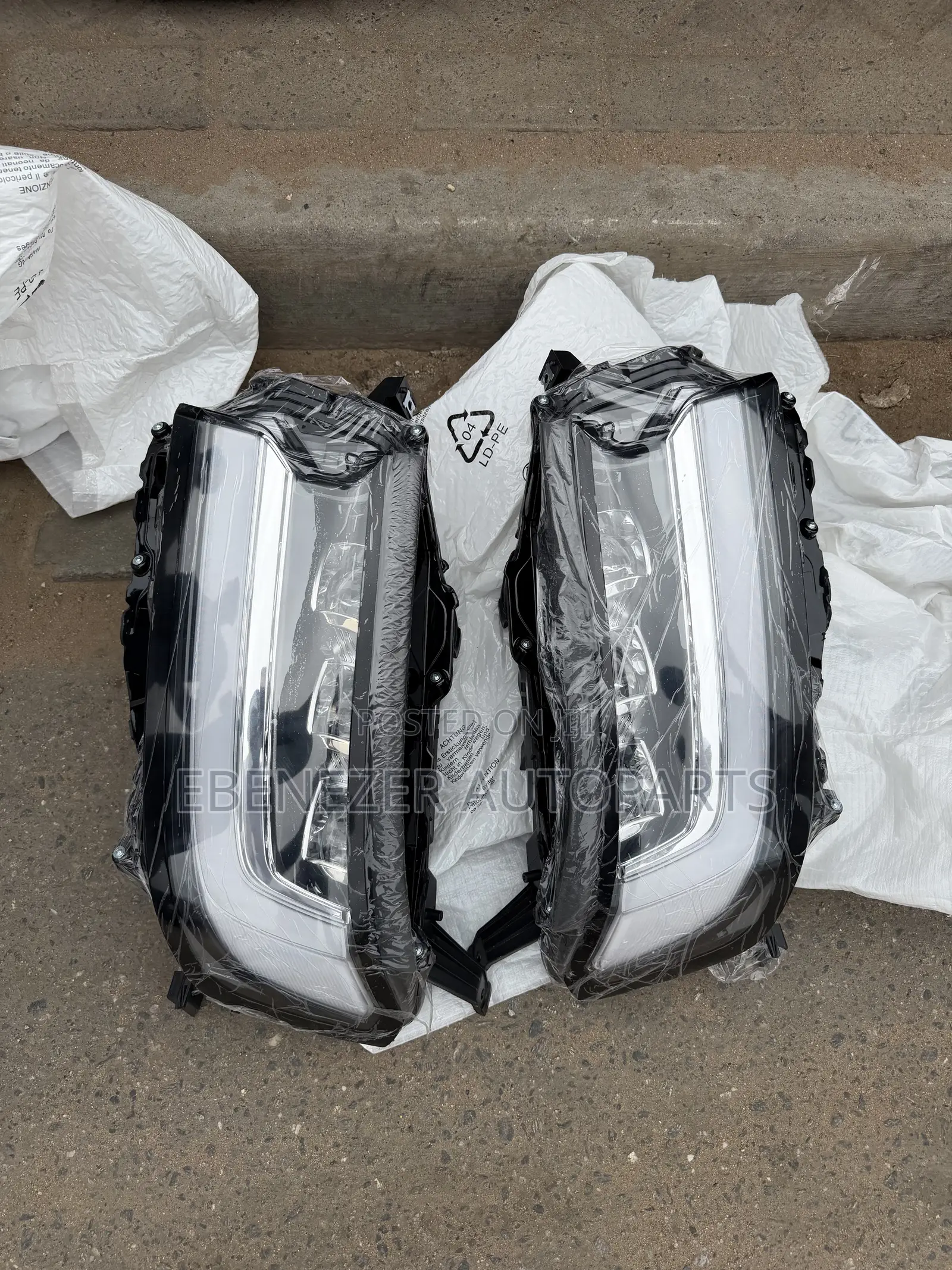 Toyota Land Cruiser LC300 Headlights 2021 2022 2023