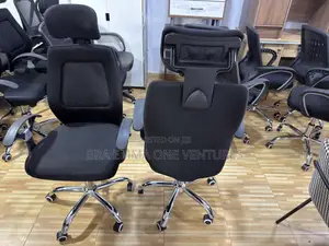High-Back Ergonomic Mesh Office Chair With Headrest