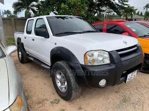 Nissan Hardbody 2008 White