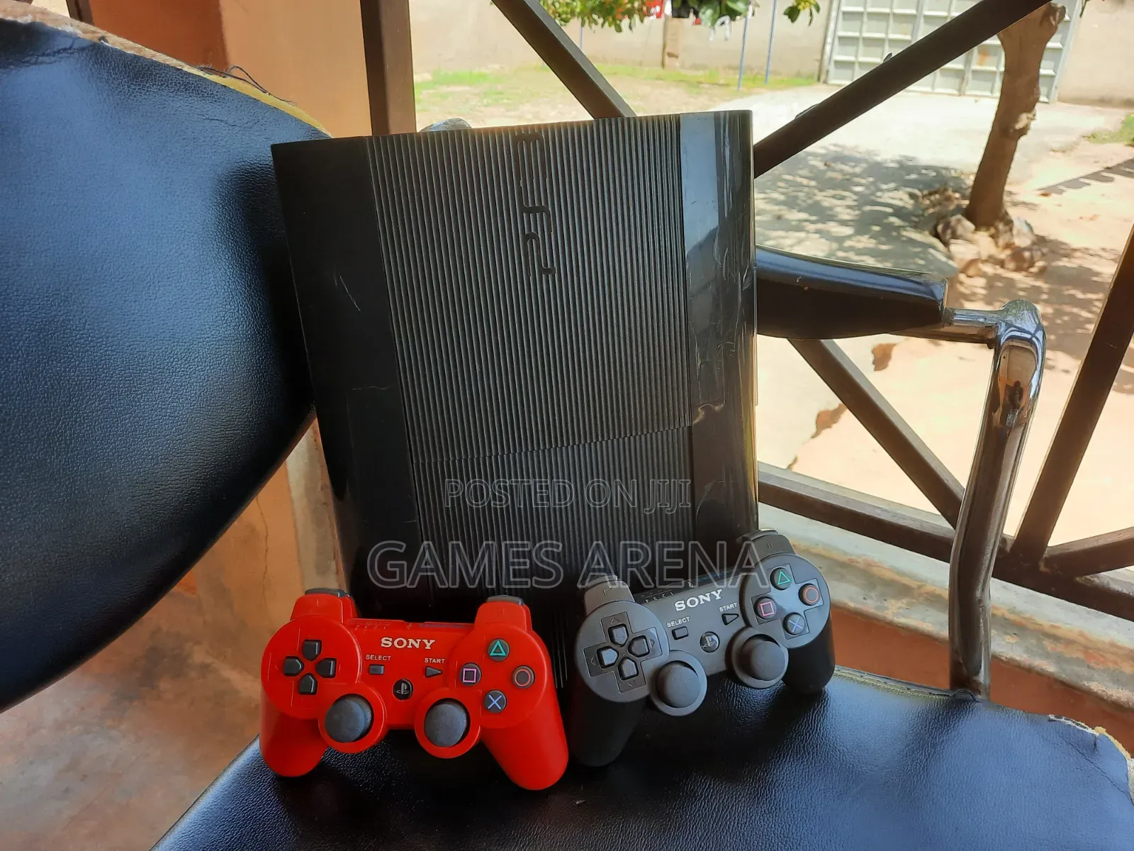 Ps3 Super Slim(500gb) + 20 Games + 2 Controllers