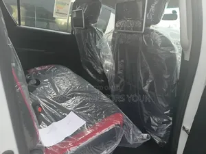 New Toyota Hilux 2025 White