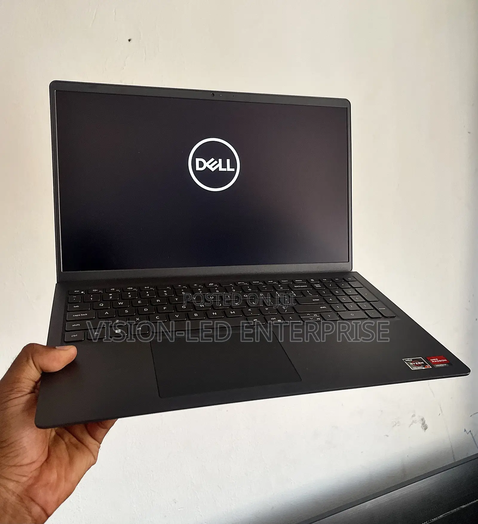 New Laptop Dell Inspiron 15 16GB AMD Ryzen 7 SSD 1T