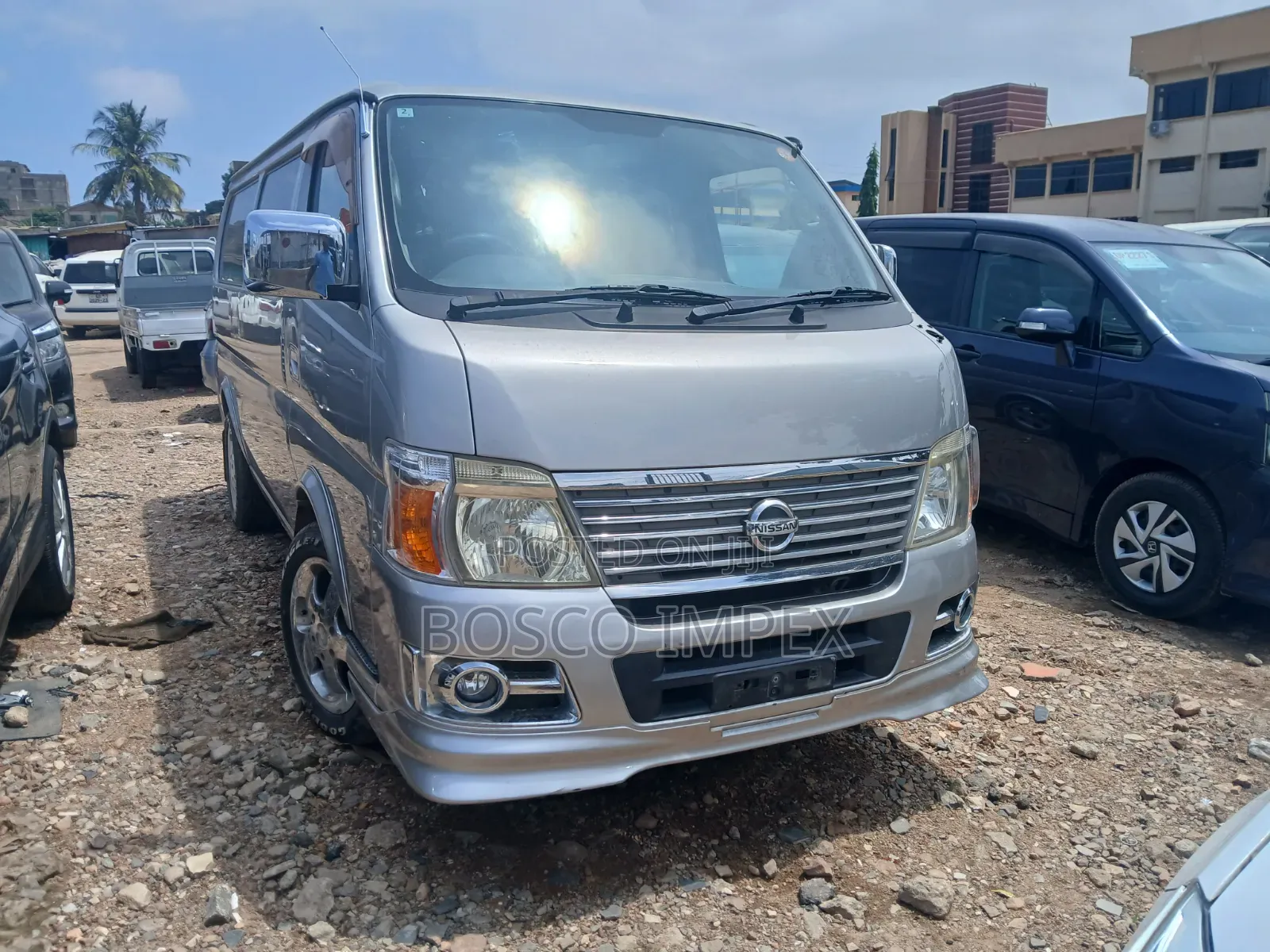 Nissan Caravan (Urvan) 2008 Silver