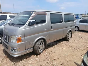 Nissan Caravan (Urvan) 2008 Silver