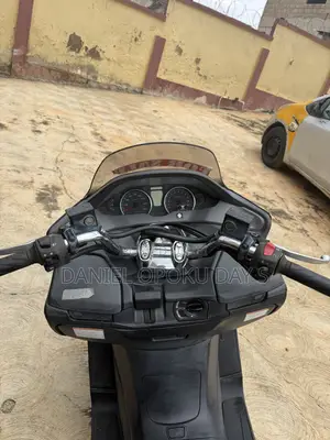 Suzuki Burgman 2020 Black