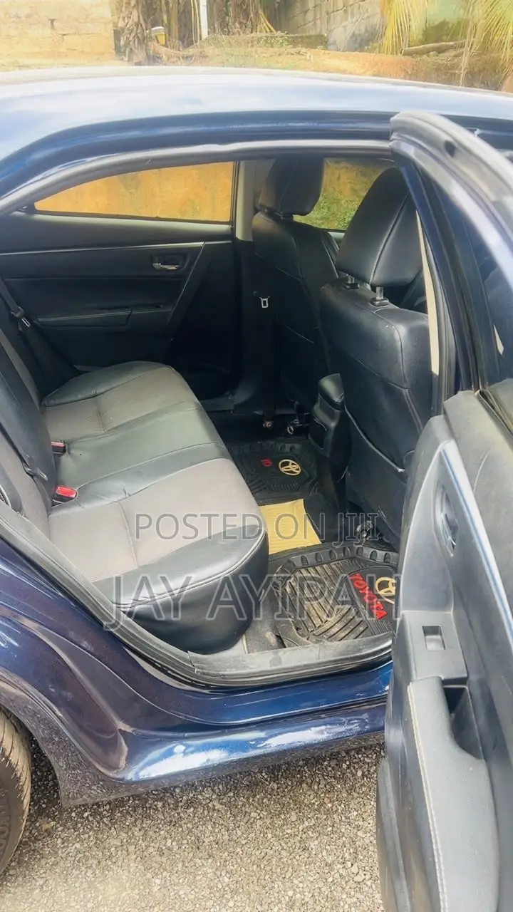 Toyota Corolla S 4dr Sedan (1.8L 4cyl CVT) 2014 Blue