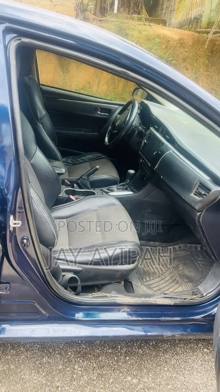 Toyota Corolla S 4dr Sedan (1.8L 4cyl CVT) 2014 Blue