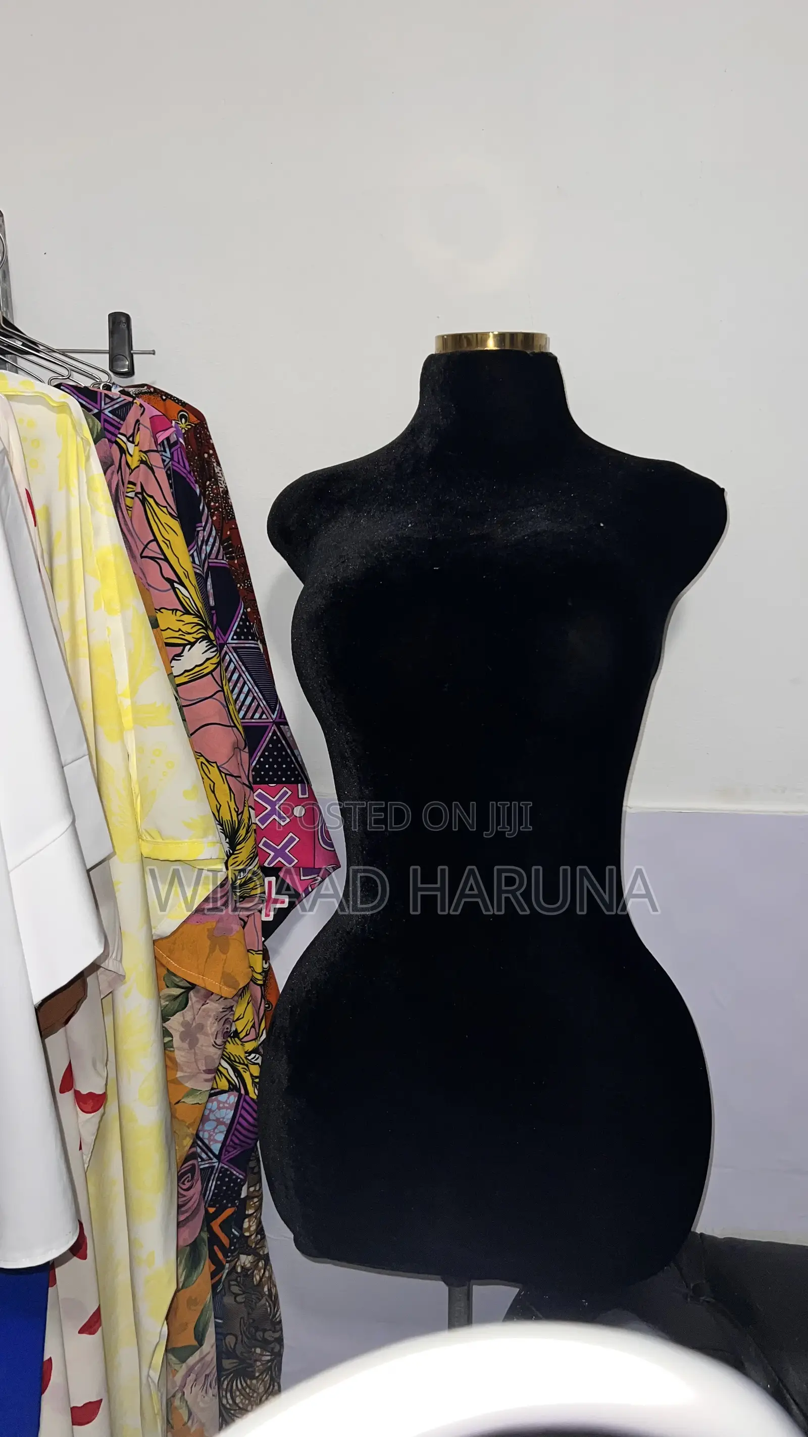 Pinnable Mannequin