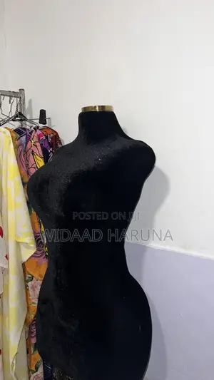 Pinnable Mannequin