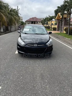Hyundai Accent SE Hatchback 2016 Black