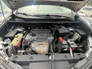 Toyota RAV4 Limited AWD (2.5L 4cyl 6A) 2016 Silver