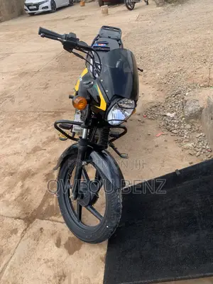 Bajaj Boxer 150 UG 2026 Black