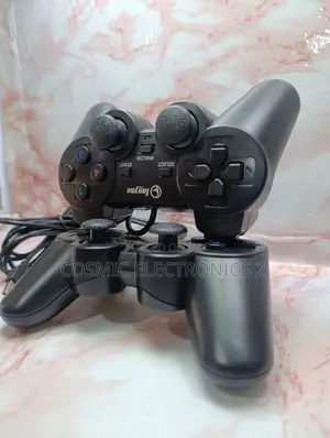Lanjue Ergonomic 2-in-1 Wired USB Game Pad