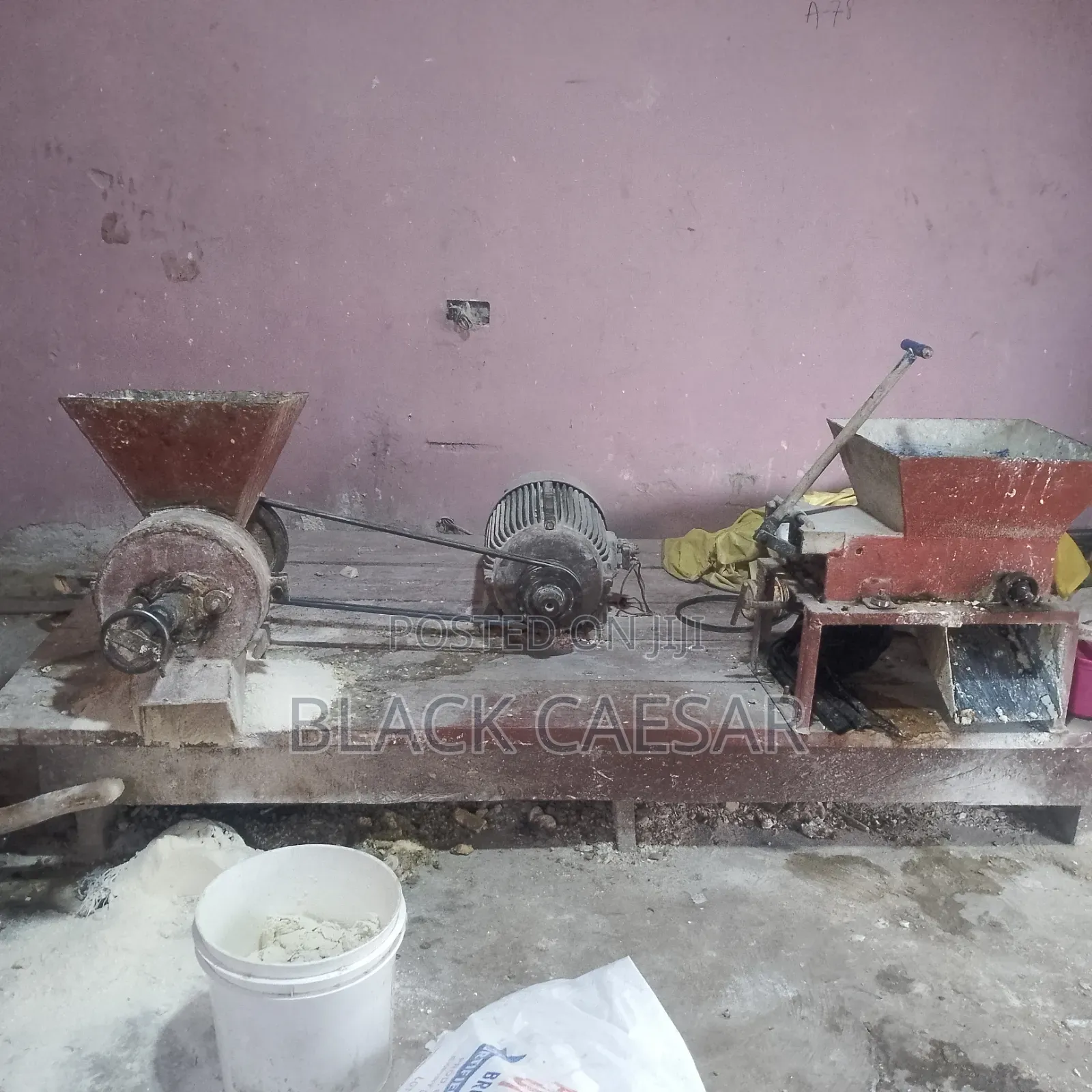 Milling Machine for Grinding Onions, Pepper, Tomatoes Etc