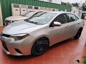 Toyota Corolla LE 4dr Sedan (1.8L 4cyl CVT) 2014 Silver