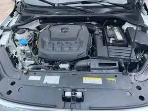 Volkswagen Passat 2.0T SE 2021 White