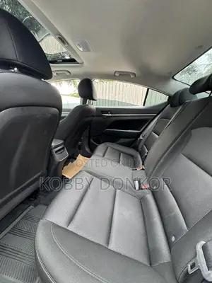 Hyundai Elantra SEL 2018 White