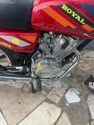 New Royal RY125 2025 Red