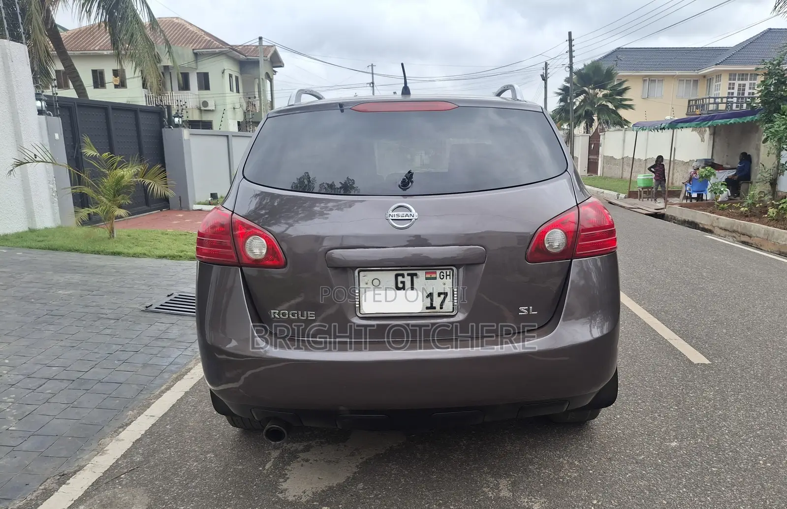 Nissan Rogue S 2013 Brown