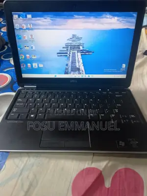 Laptop Dell Latitude E7240 8GB Intel Core i7 SSD 256GB
