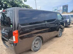 Nissan Caravan (Urvan) 2013 Brown