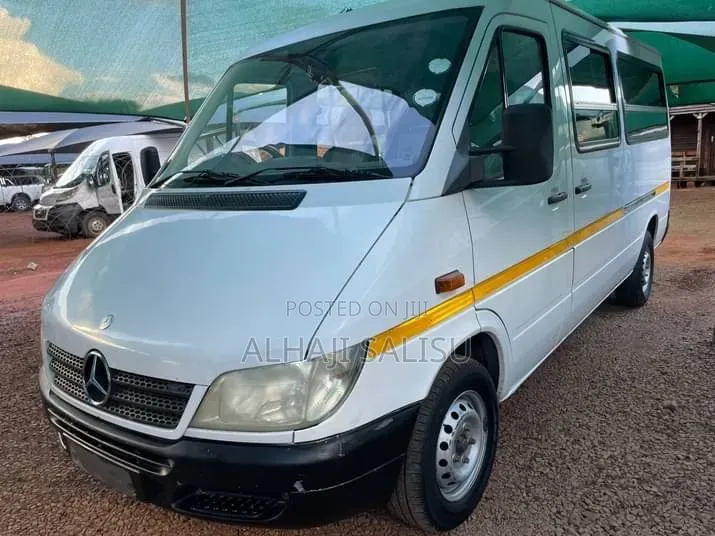Mercedes-Benz Sprinter 2005 White