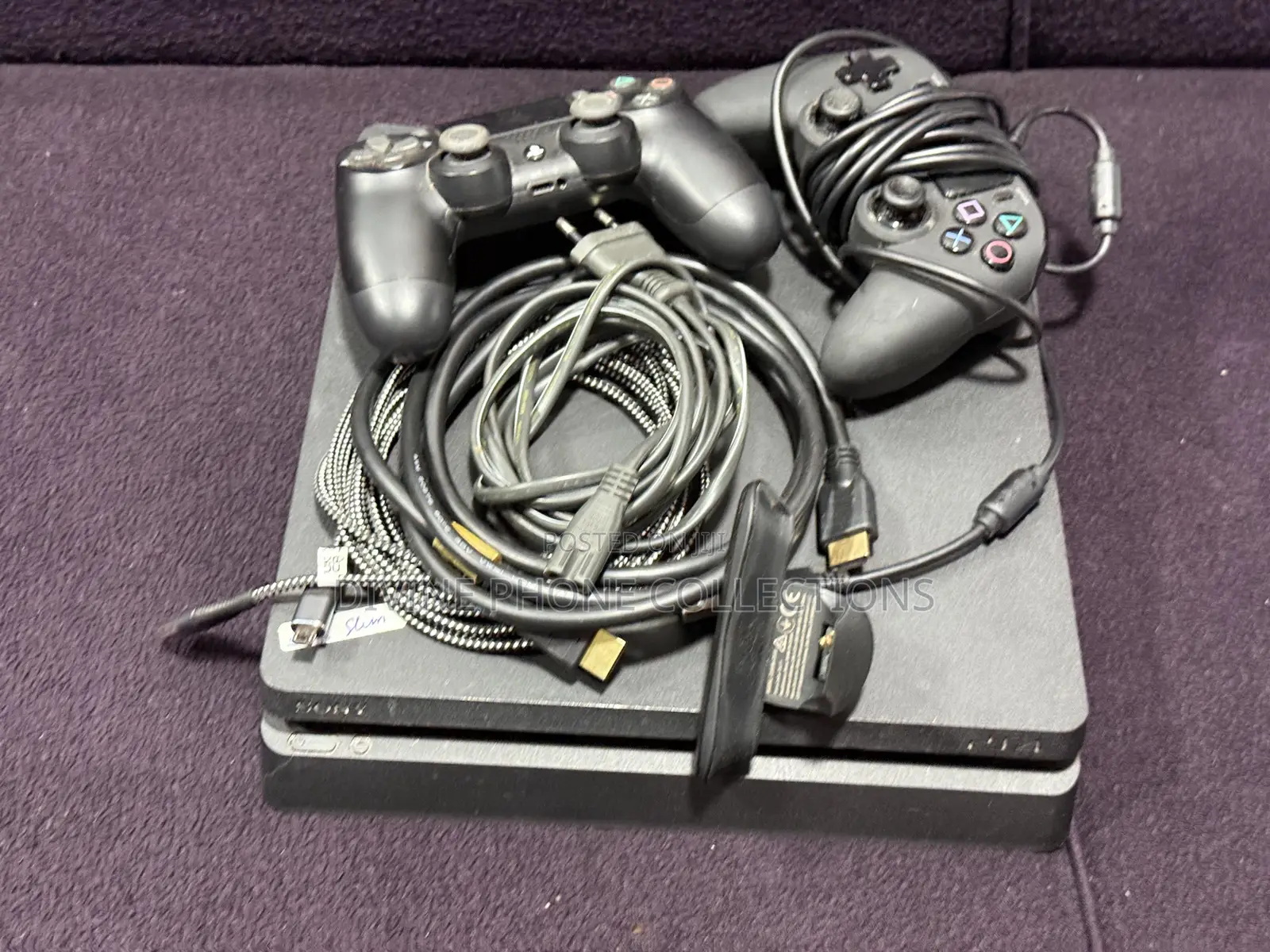 Ps4 Slim Jailbreak With 2 Controllers Loaded With Games