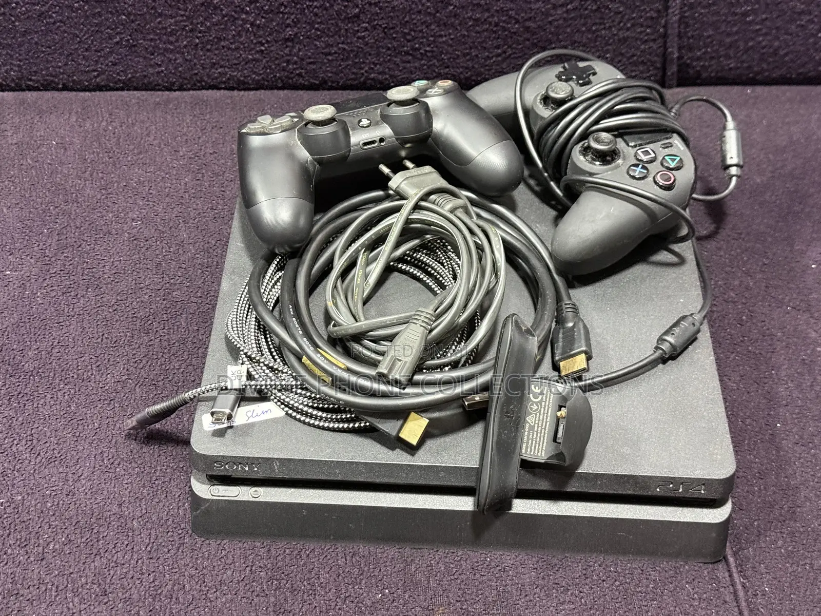 Ps4 Slim Jailbreak With 2 Controllers Loaded With Games
