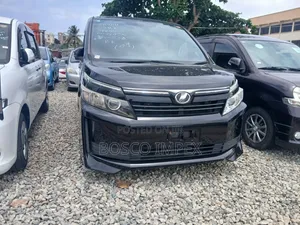 Toyota Voxy 2016 Black