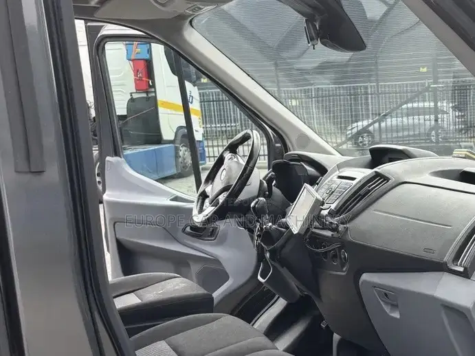 Ford Transit 2018 Black
