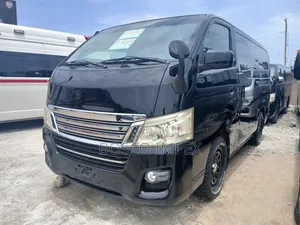 Nissan Caravan (Urvan) 2015 Brown