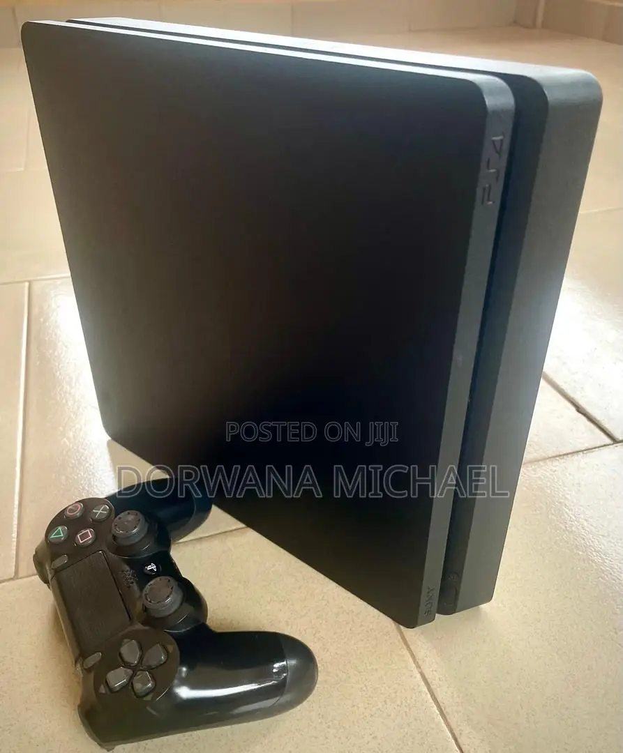 Ps4 Slim With Games Installed,fc26, COD Etc