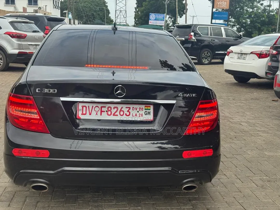 Mercedes-Benz C300 2013 Black