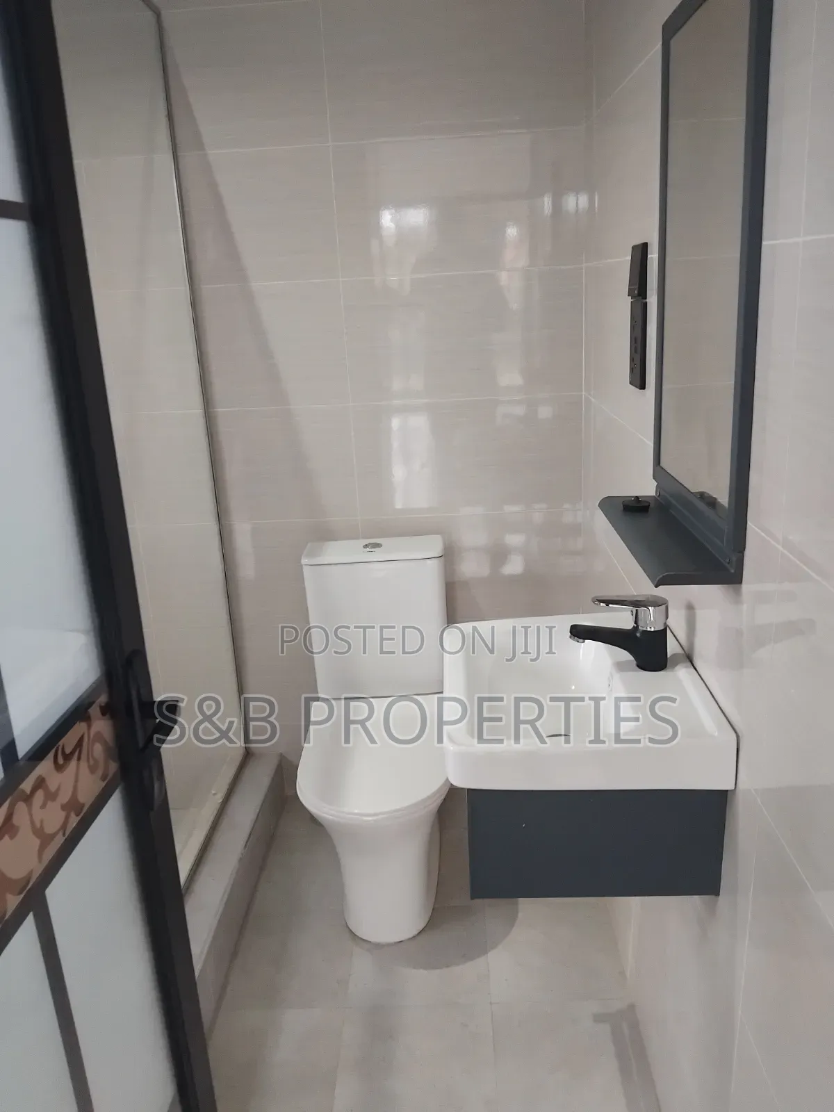 3bdrm House in Ola Achool Area for rent