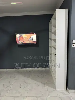 Three Bedrooms Apartment for Rent in Mataheko Afienya