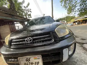 Toyota RAV4 Automatic 2002 Black