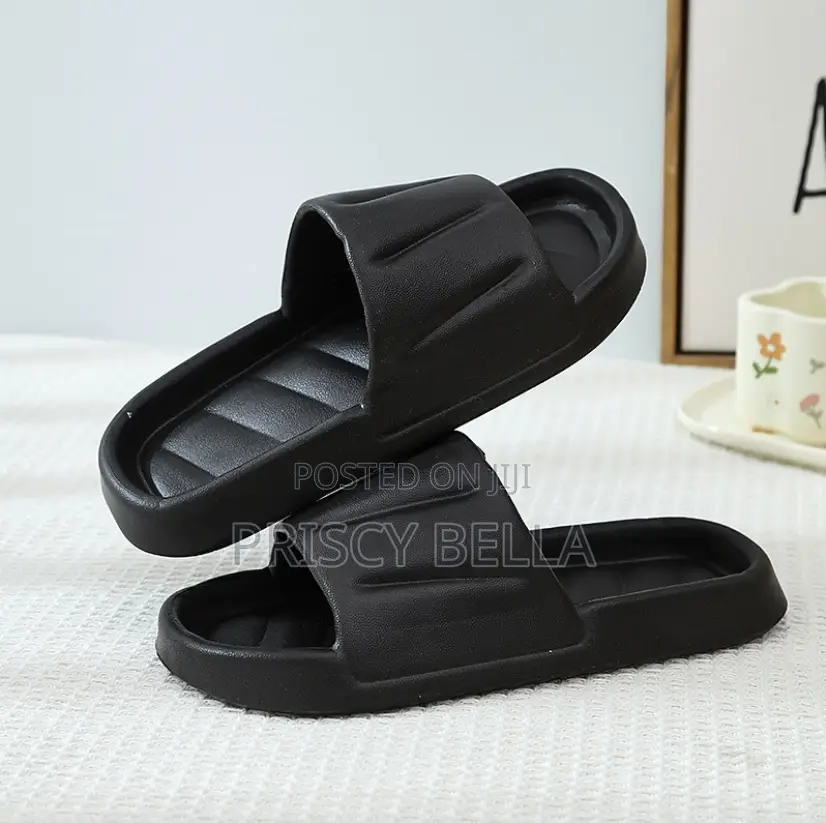 Thick Home Use Stylish Slippers