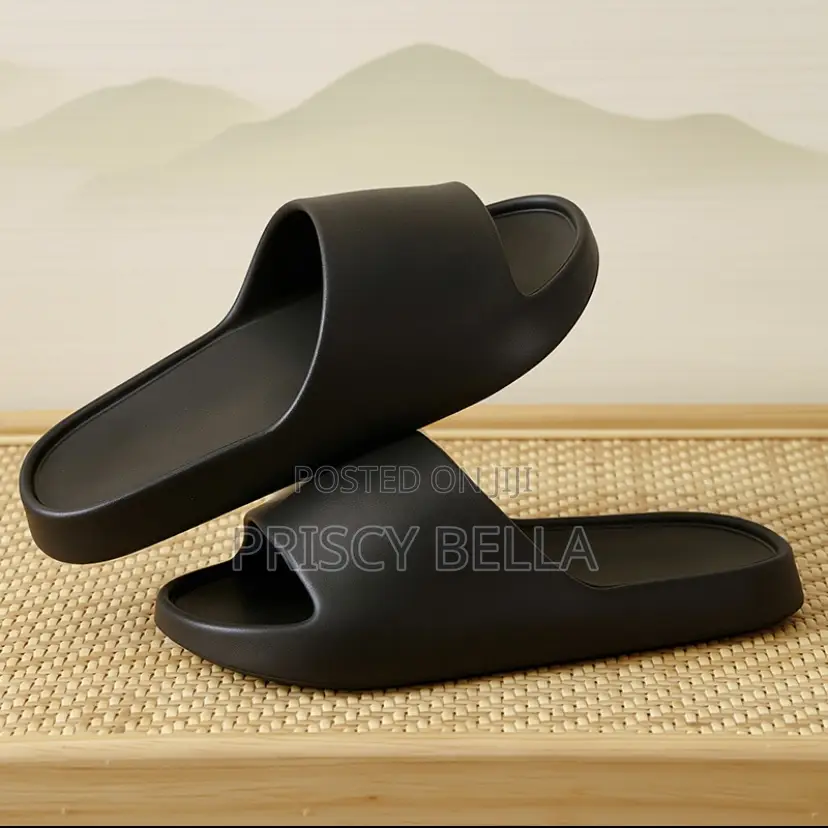 Thick Home Use Stylish Slippers