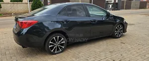 Toyota Corolla 2018 Gray