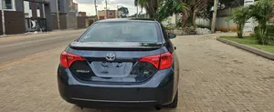 Toyota Corolla 2018 Gray
