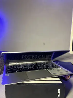 Laptop Tecno MEGABOOK T1 16GB Intel Core i5 SSD 1T