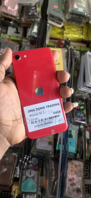 Apple iPhone SE (2022) 128 GB Red